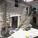 Διαμέρισμα Natalia Old Town *