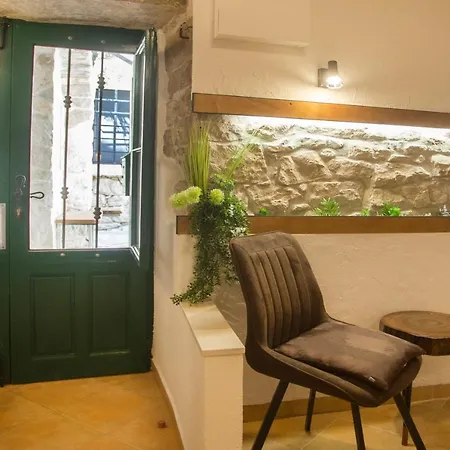 Natalia Old Town ספליט